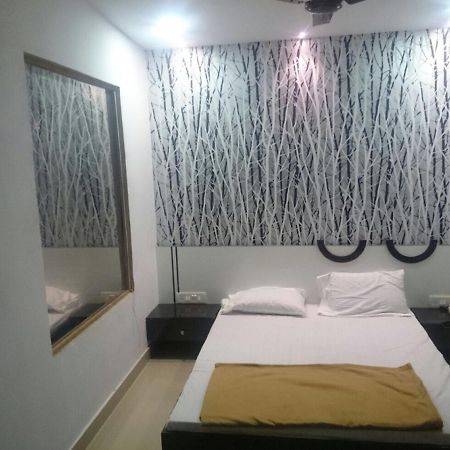 Prince International Navi Mumbai Esterno foto